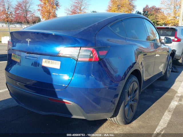 2024 TESLA MODEL Y 7SAYGDEE7RA307142 Photo 3