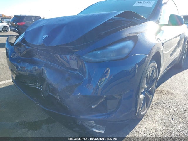 2024 TESLA MODEL Y 7SAYGDEE7RA307142 Photo 5