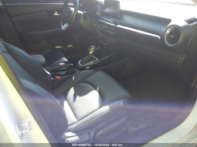 3KPF54AD5KE028052 KIA FORTE EX