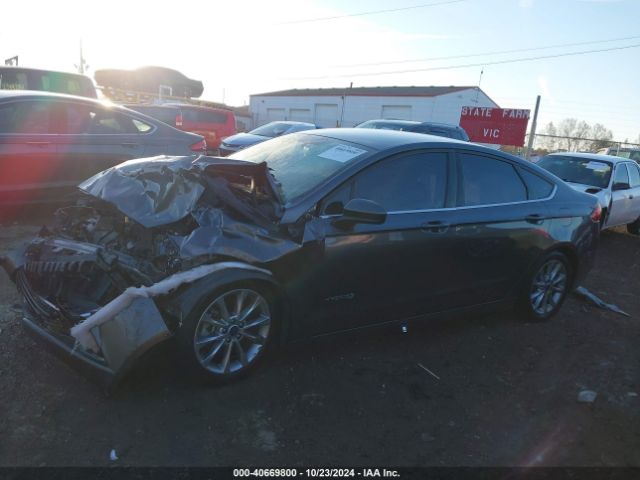 3FA6P0LUXHR357577 Ford Fusion Hybrid Se