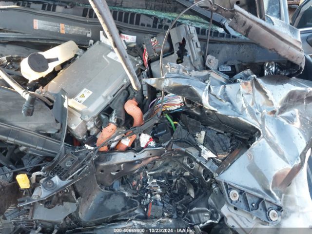 3FA6P0LUXHR357577 Ford Fusion Hybrid Se