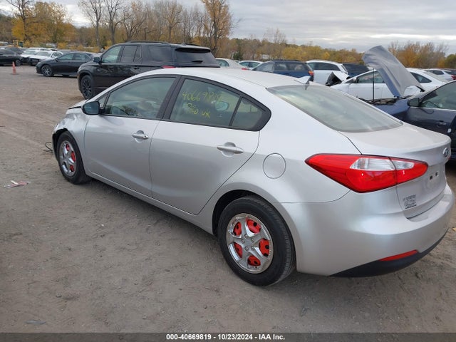 KIA FORTE LX 2014 KNAFK4A62E5065647 Image 3