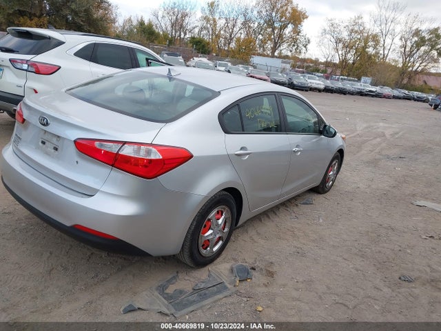 KIA FORTE LX 2014 KNAFK4A62E5065647 Image 4