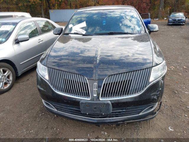 2LMHJ5NK6FBL01290 Lincoln Mkt Livery