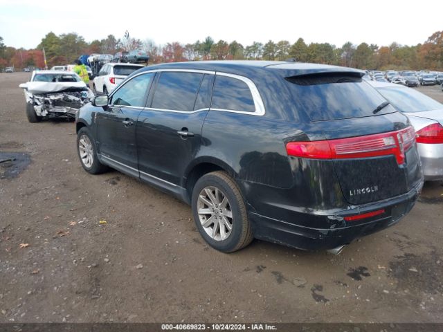 2LMHJ5NK6FBL01290 Lincoln Mkt Livery