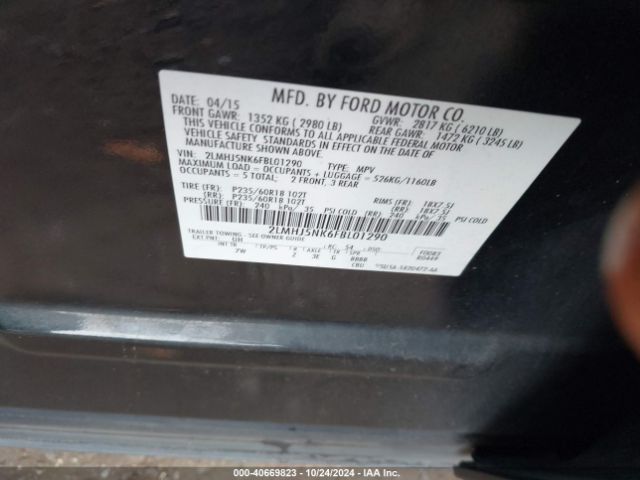 2LMHJ5NK6FBL01290 Lincoln Mkt Livery