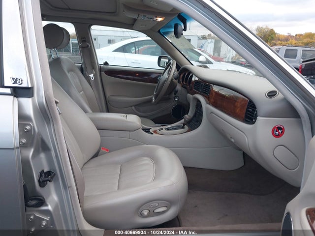 1999 JAGUAR XJ8 SAJHX1048XC860567 Photo 4