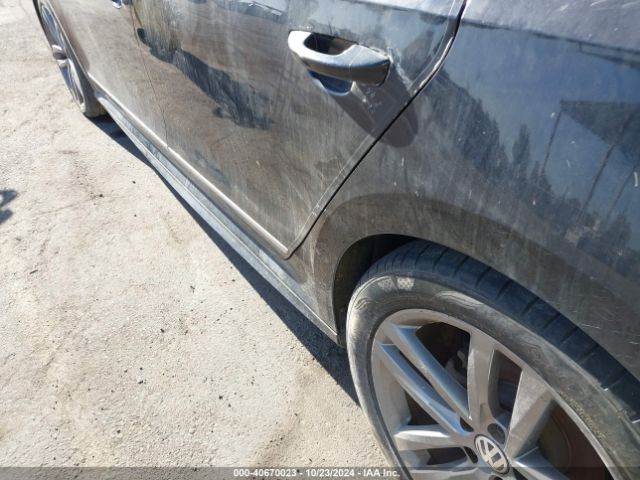 1VWAT7A32GC055097 Volkswagen Passat 1.8t R-line