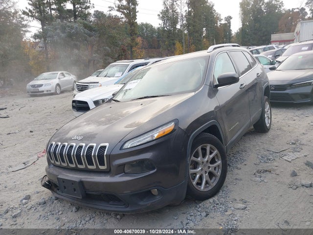 Jeep Cherokee Latitude 2016 1C4PJLCS1GW363666 Image 2