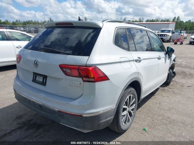 3VV3B7AX4JM208197 Volkswagen Tiguan 2.0t Se/2.0t Sel