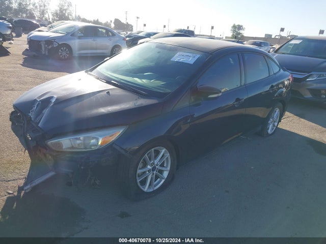 Ford FOCUS SE 2016 1FADP3F21GL384084 Image 2