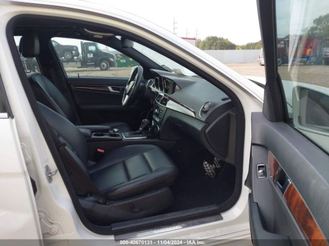 WDDGF4HB1EA968044 Mercedes-Benz C 250 Luxury/sport