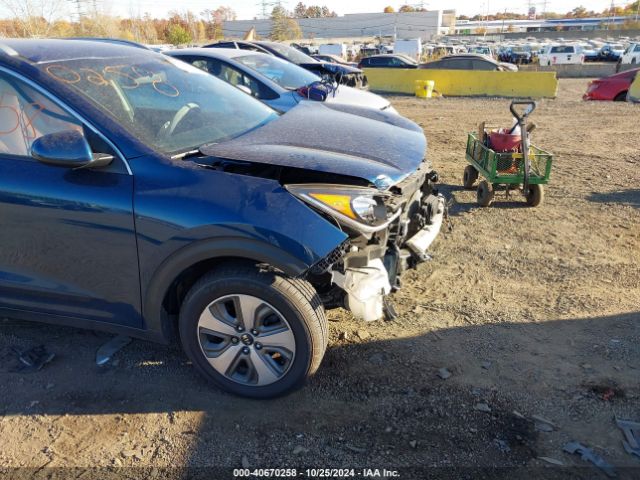 KNDCB3LC8K5253393 KIA NIRO LX