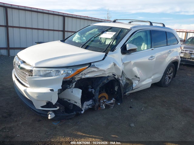 Toyota Highlander Xle V6 2015 5TDJKRFH1FS218048 Image 2