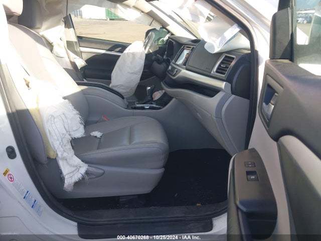 Toyota Highlander Xle V6 2015 5TDJKRFH1FS218048 Image 5
