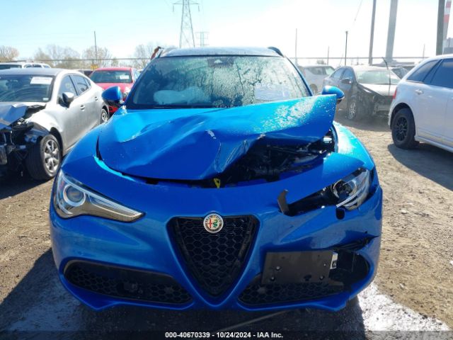 ZASFAKNN1J7B96988 Alfa Romeo Stelvio Ti Sport Awd