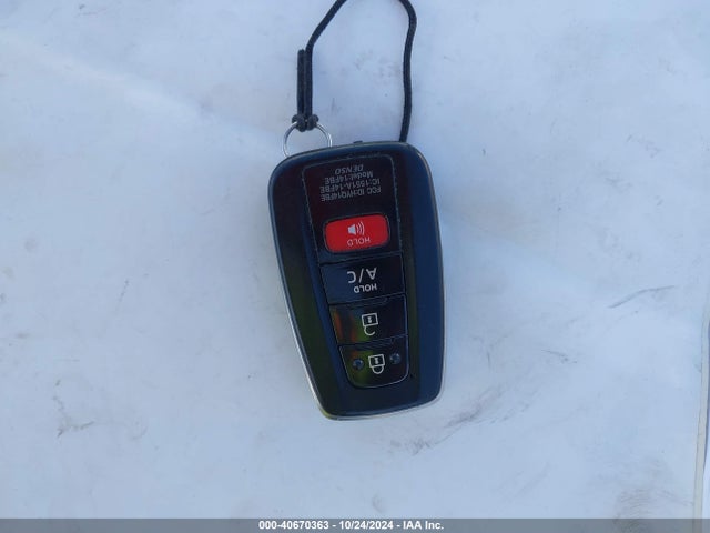 Toyota Prius Prime Plus 2018 JTDKARFP0J3085291 Image 11