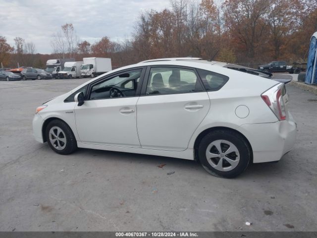 JTDKN3DU9F0426559 Toyota Prius Two