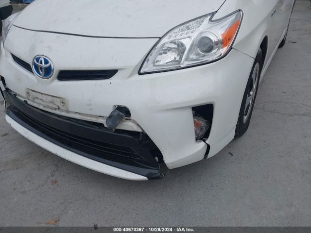 JTDKN3DU9F0426559 Toyota Prius Two