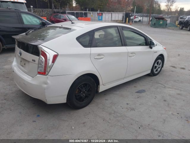 JTDKN3DU9F0426559 Toyota Prius Two