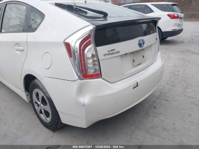 JTDKN3DU9F0426559 Toyota Prius Two