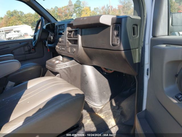 1GCWGFFFXF1100646 Chevrolet Express 2500 Work Van