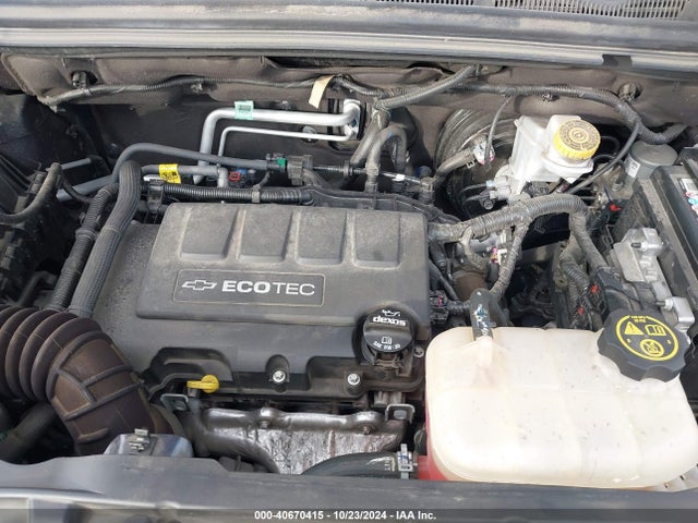 Chevrolet TRAX LS 2019 3GNCJKSB4KL260306 Image 10