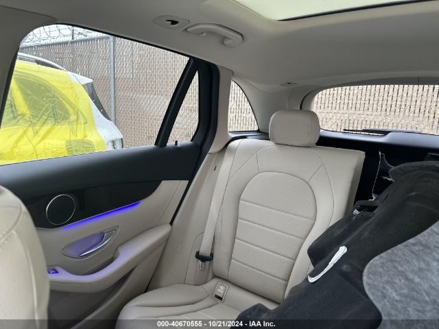 W1N0G8DB8NV392959 Mercedes-Benz Glc 300 Suv