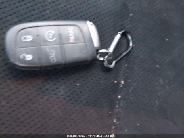 1C4RJFAG4FC747031 Jeep Grand Cherokee Altitude