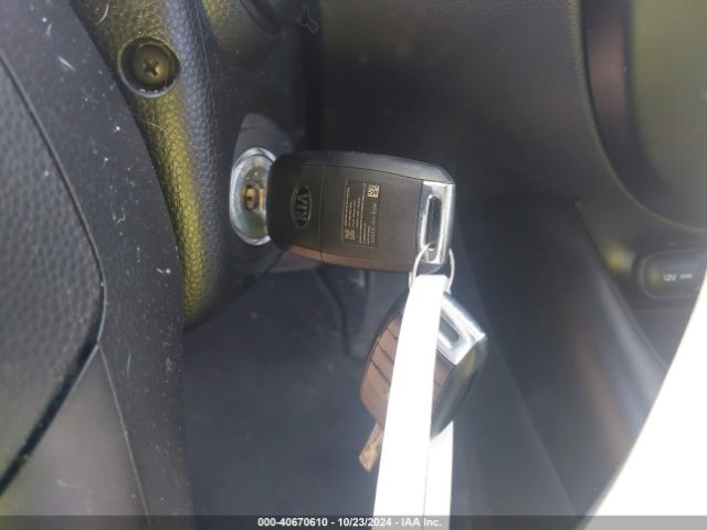 KNDJP3A59F7230728 KIA SOUL +
