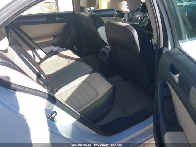 3VWL17AJXEM287665 Volkswagen Jetta 1.8t Sel