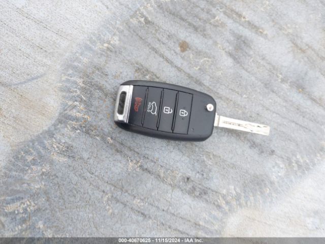 KNDPM3AC8J7474493 KIA Sportage Lx