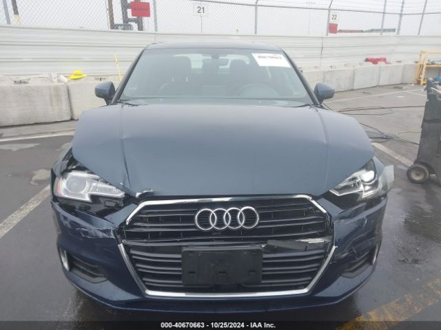 WAUAUGFF5K1011518 Audi A3 40 Premium/40 Titanium Premium
