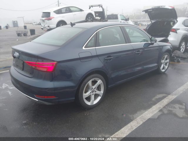 WAUAUGFF5K1011518 Audi A3 40 Premium/40 Titanium Premium
