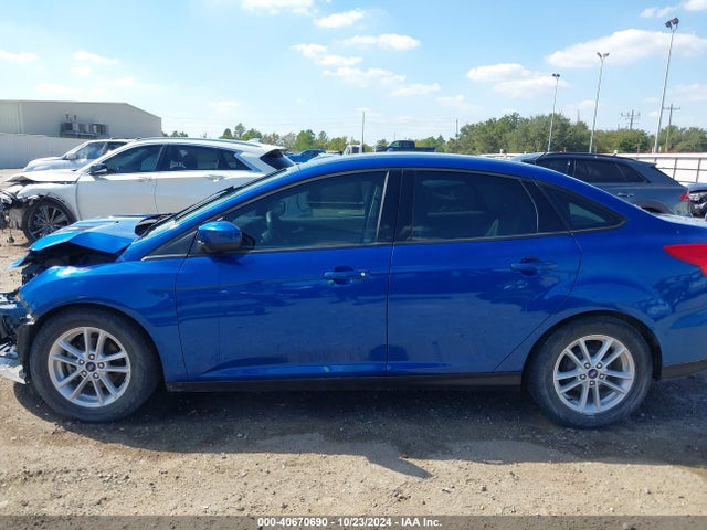 Ford FOCUS SE 2018 1FADP3F25JL216746 Image 15
