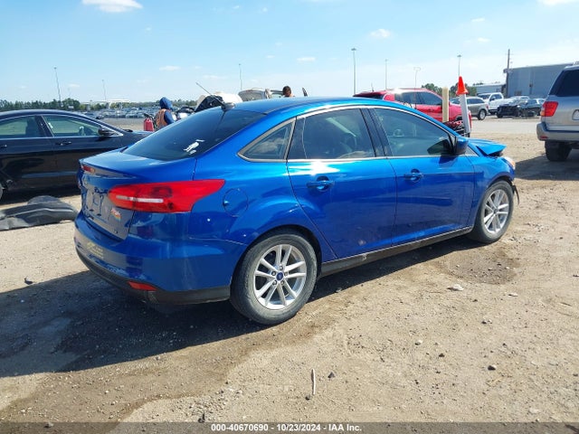 Ford FOCUS SE 2018 1FADP3F25JL216746 Image 4