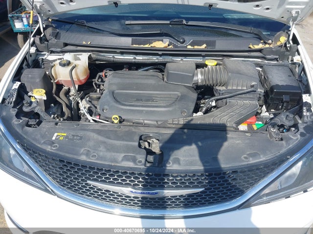 Chrysler Pacifica Touring L 2020 2C4RC1BG1LR125808 Image 10
