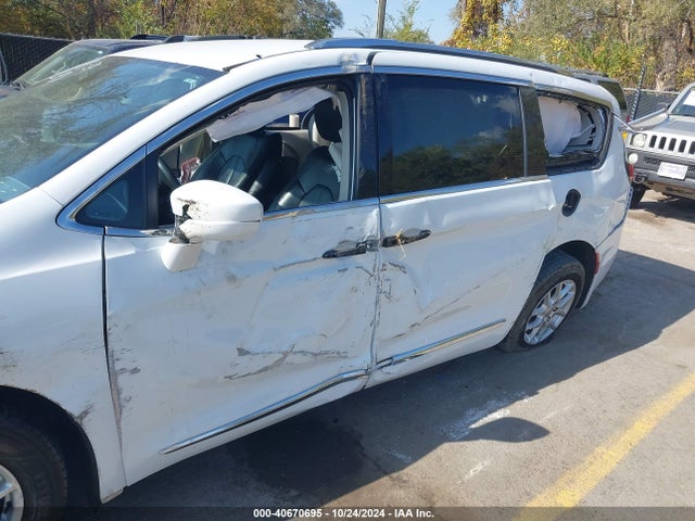 Chrysler Pacifica Touring L 2020 2C4RC1BG1LR125808 Image 6
