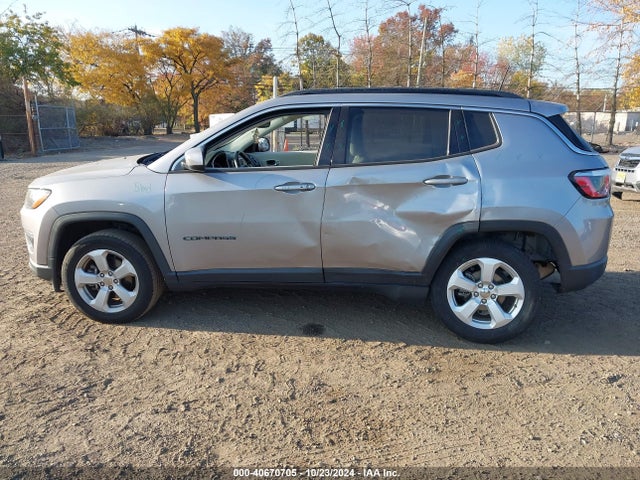 Jeep Compass Latitude 4x4 2018 3C4NJDBBXJT222879 Image 14