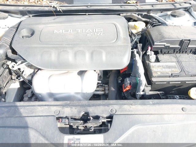 1C3CCCBB4GN128425 Chrysler 200 S