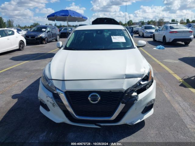 1N4BL4BVXMN313555 Nissan Altima S Fwd