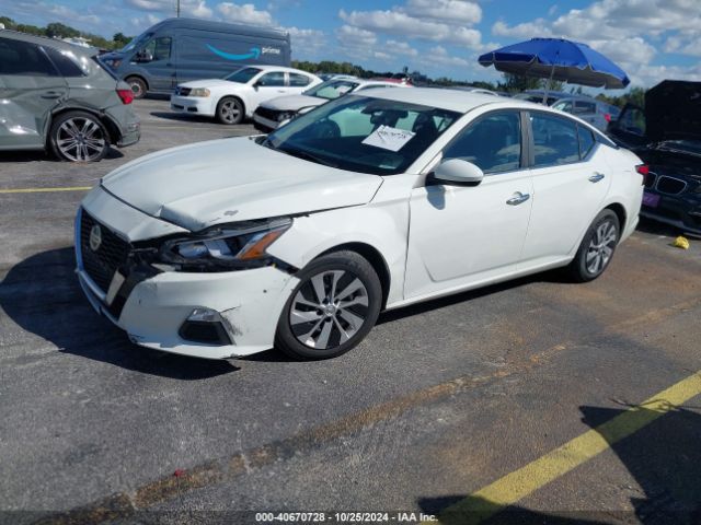 1N4BL4BVXMN313555 Nissan Altima S Fwd