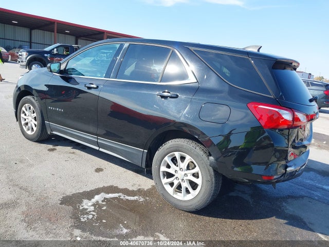 Chevrolet EQUINOX LT 2018 2GNAXSEV6J6295136 Image 3