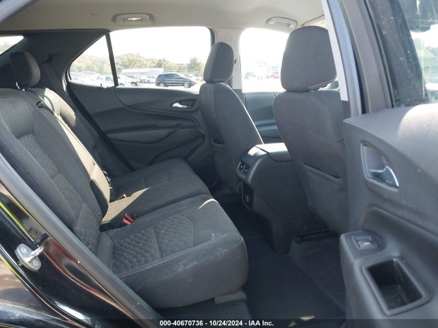 Chevrolet EQUINOX LT 2018 2GNAXSEV6J6295136 Image 8