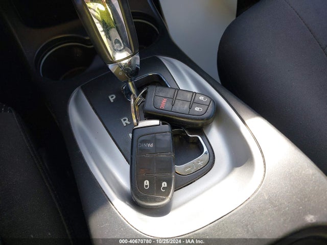 3C4PDCAB8JT237098 Dodge JOURNEY SE