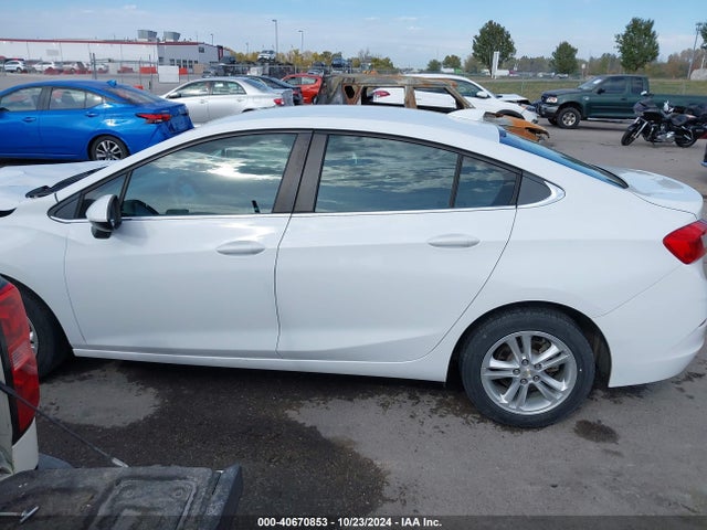Продаж на аукціоні авто 2017 Chevrolet Cruze Lt Auto, vin: 1G1BE5SM1H7106847, номер лоту: 40670853
