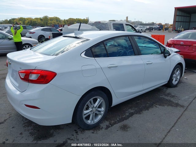 Продаж на аукціоні авто 2017 Chevrolet Cruze Lt Auto, vin: 1G1BE5SM1H7106847, номер лоту: 40670853