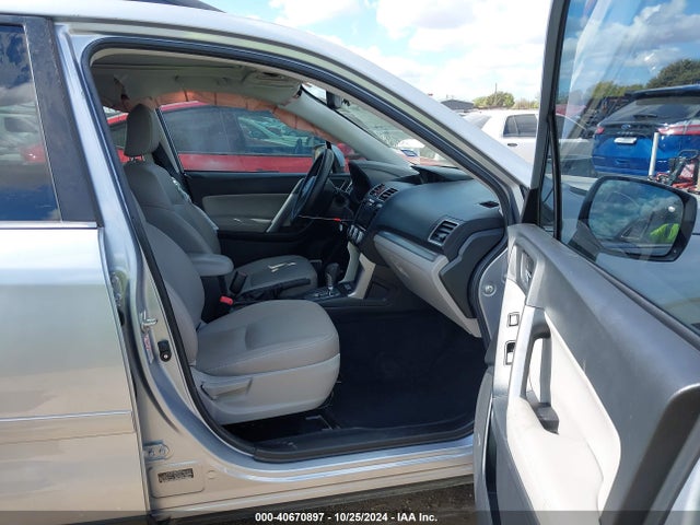 Subaru Forester 2.5i Limited 2016 JF2SJAKC9GH469880 Image 5