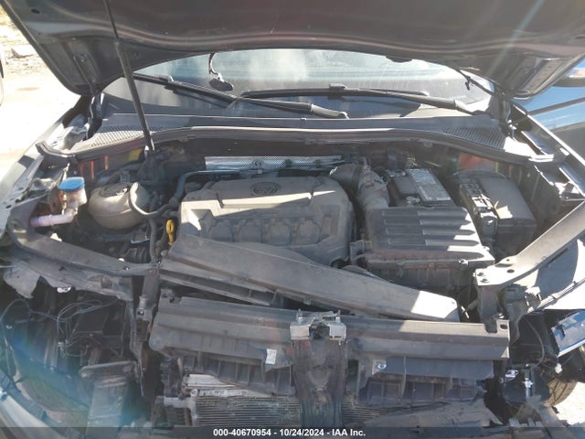 3VV3B7AX0JM187879 Volkswagen Tiguan