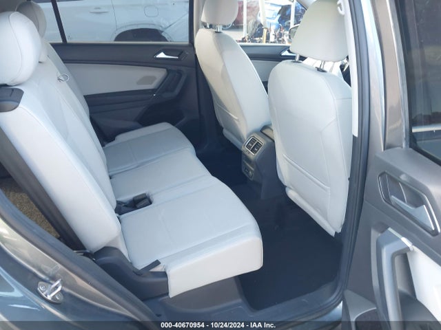 3VV3B7AX0JM187879 Volkswagen Tiguan